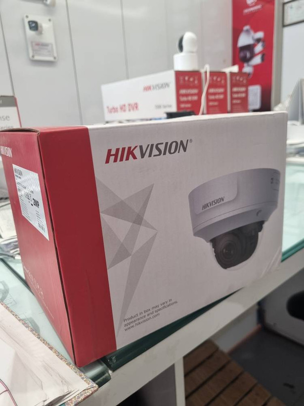 دوربین 2 مگاپیکسل موتورایز دام هایک ویژن مدل DS-2CD3725G0-IZSUHK